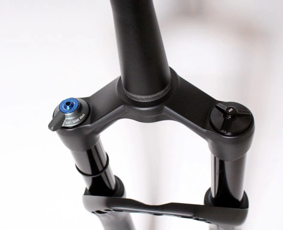 Dt-swiss DT Swiss F232 One 29 Voorvork-Zwart 4 Dt-swiss DT Swiss F232 One 29 Voorvork-Zwart - Image 2