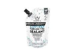 Peaty's Holeshot BioFibre Tubeless Sealant