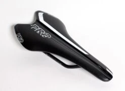 Pro Falcon Carbon Zadel-Zwart-Wit-275x132 9 Pro Falcon Carbon Zadel-Zwart-Wit-275x132 -Cyclo Verkoop sprsa0218 4 medium